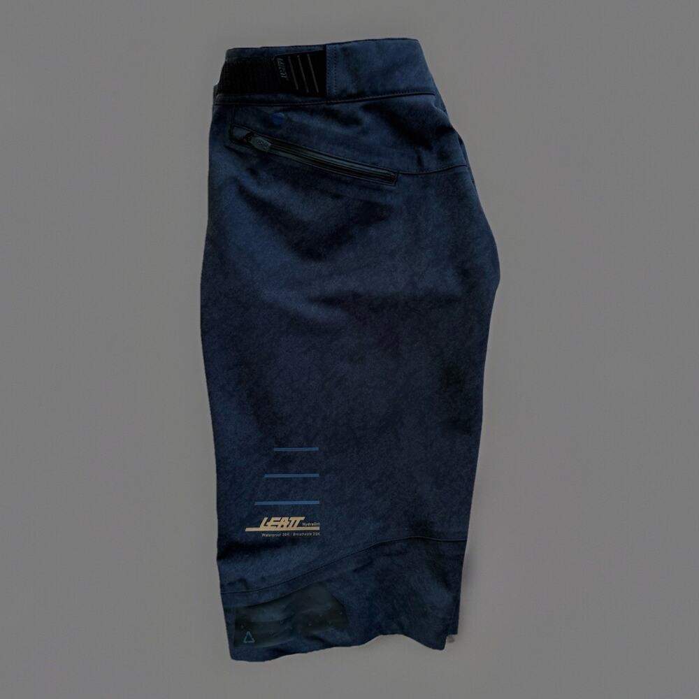 Leatt Hydradri Shorts XL Black Linerless Waterproof Athleisure Sportswear